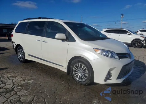 2018 Toyota Sienna Xle 8-Passenger из США, поврежденный, VIN 5TDYZ3DC4JS921165